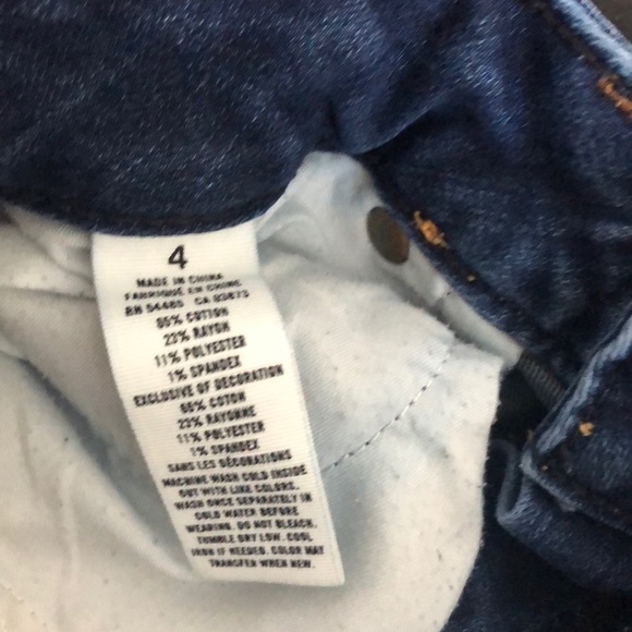 Girls distressed American eagle shorts - Picture 5 of 5